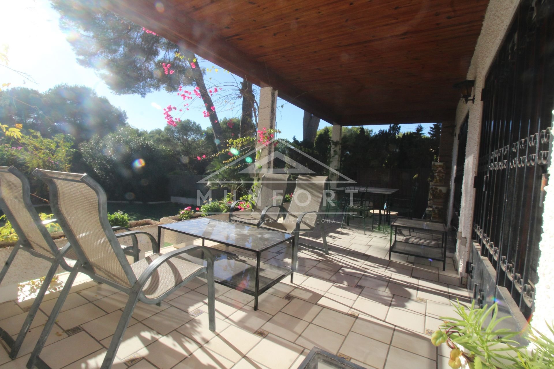 Resale - Villas -
Orihuela Costa - Dehesa de Campoamor