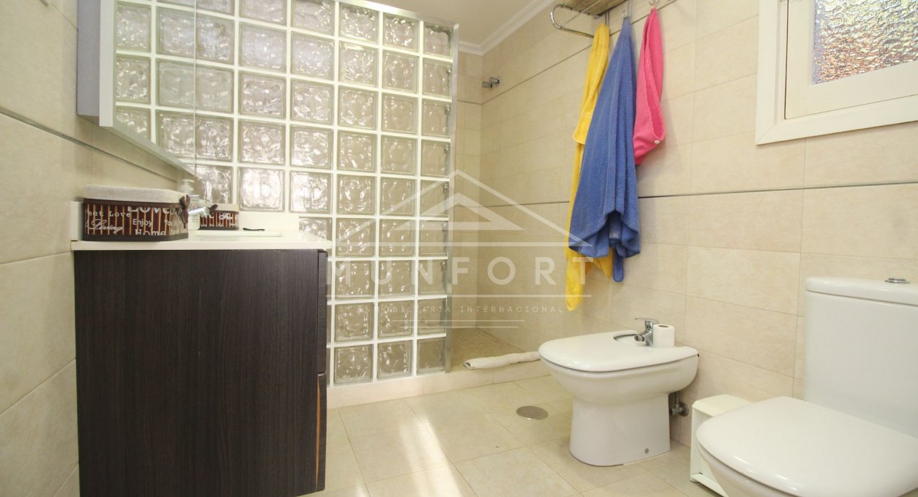 Resale - Villas -
Orihuela Costa - Dehesa de Campoamor