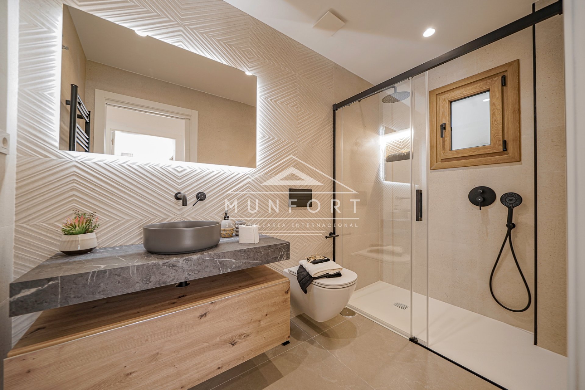 Resale - Villas -
Orihuela Costa - Dehesa de Campoamor