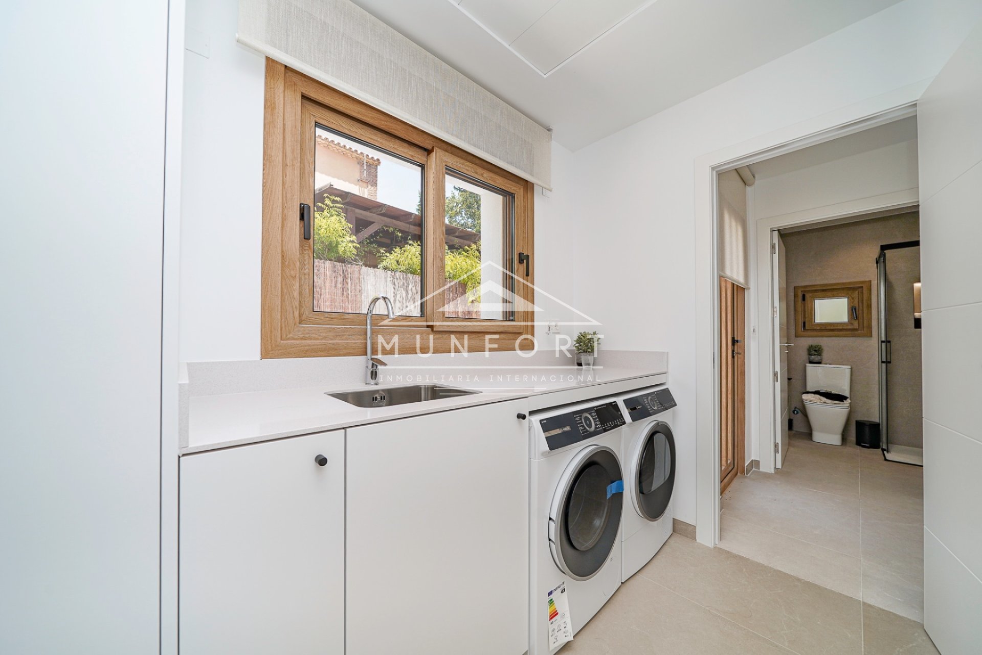 Resale - Villas -
Orihuela Costa - Dehesa de Campoamor