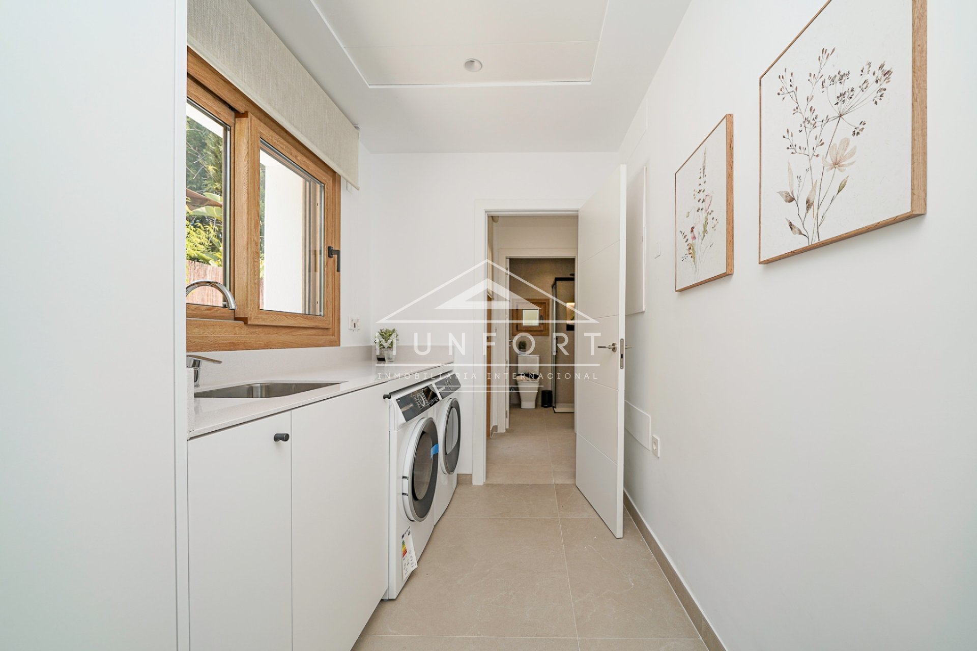 Resale - Villas -
Orihuela Costa - Dehesa de Campoamor