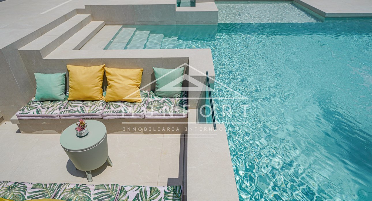 Resale - Villas -
Orihuela Costa - Dehesa de Campoamor