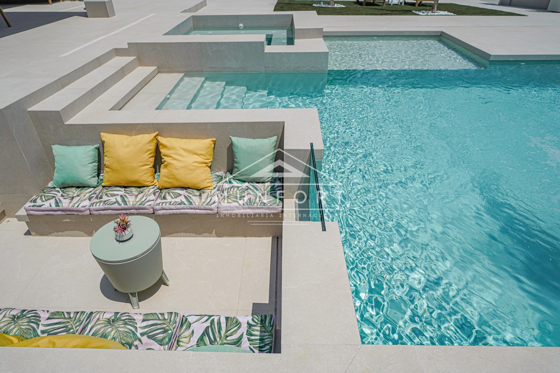 Resale - Villas -
Orihuela Costa - Dehesa de Campoamor