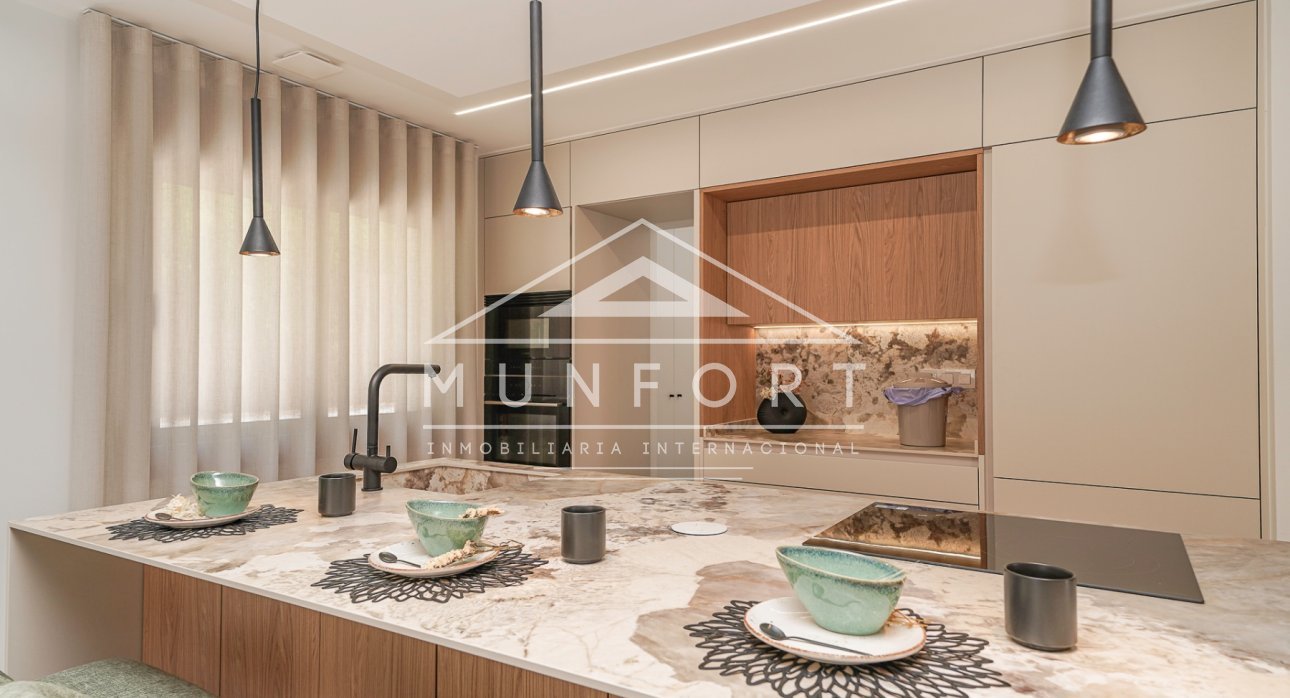 Resale - Villas -
Orihuela Costa - Dehesa de Campoamor