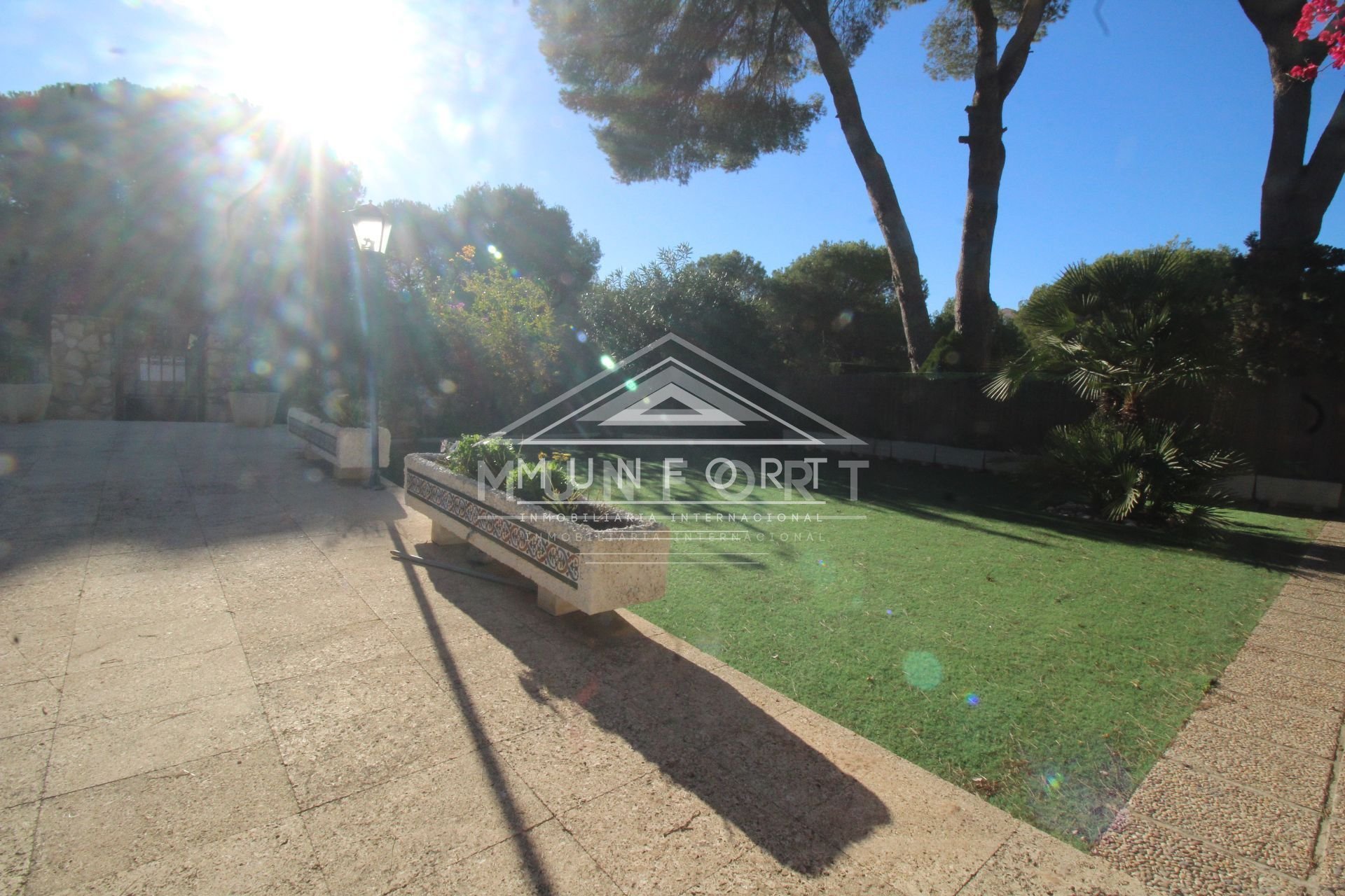 Resale - Villas -
Orihuela Costa - Dehesa de Campoamor