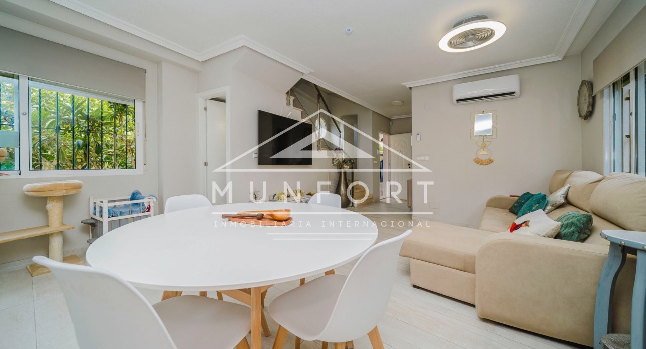 Resale - Villas -
Orihuela Costa - La Regia