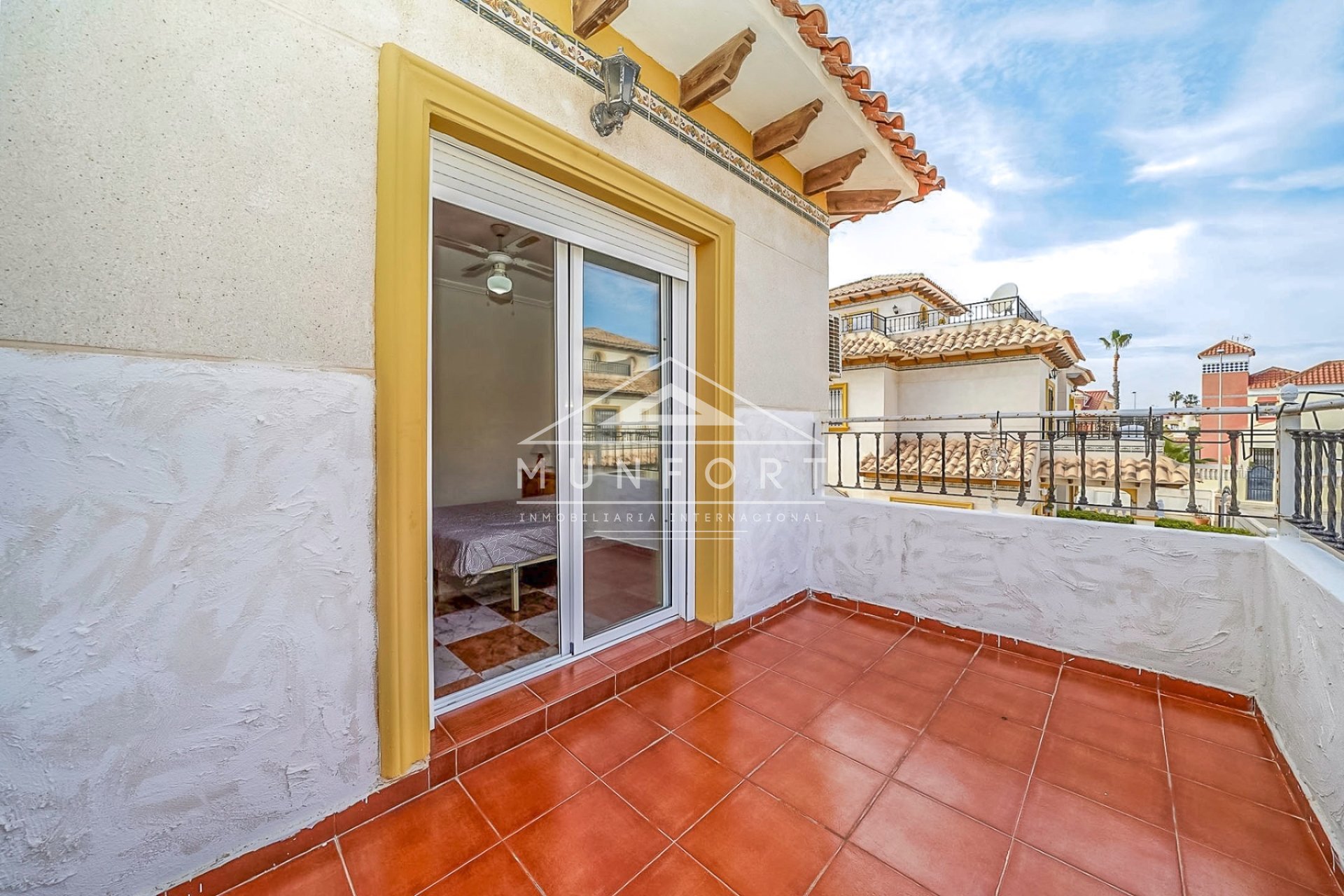 Resale - Villas -
Orihuela Costa - La Regia