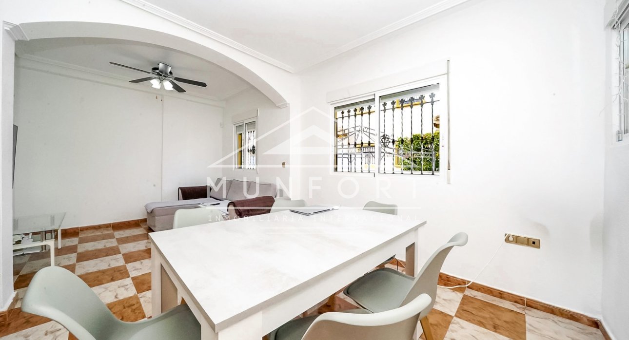 Resale - Villas -
Orihuela Costa - La Regia