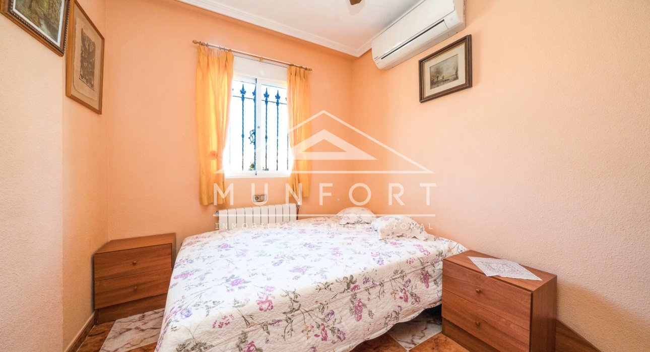 Resale - Villas -
Orihuela Costa - La Regia