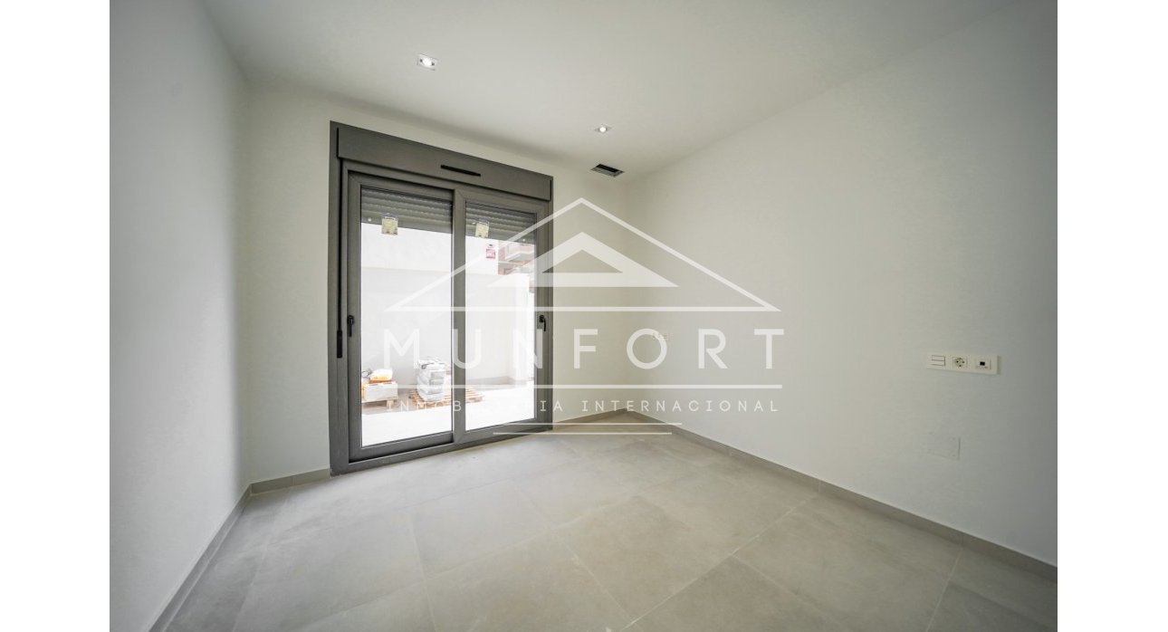 Resale - Villas -
Orihuela Costa - La Zenia