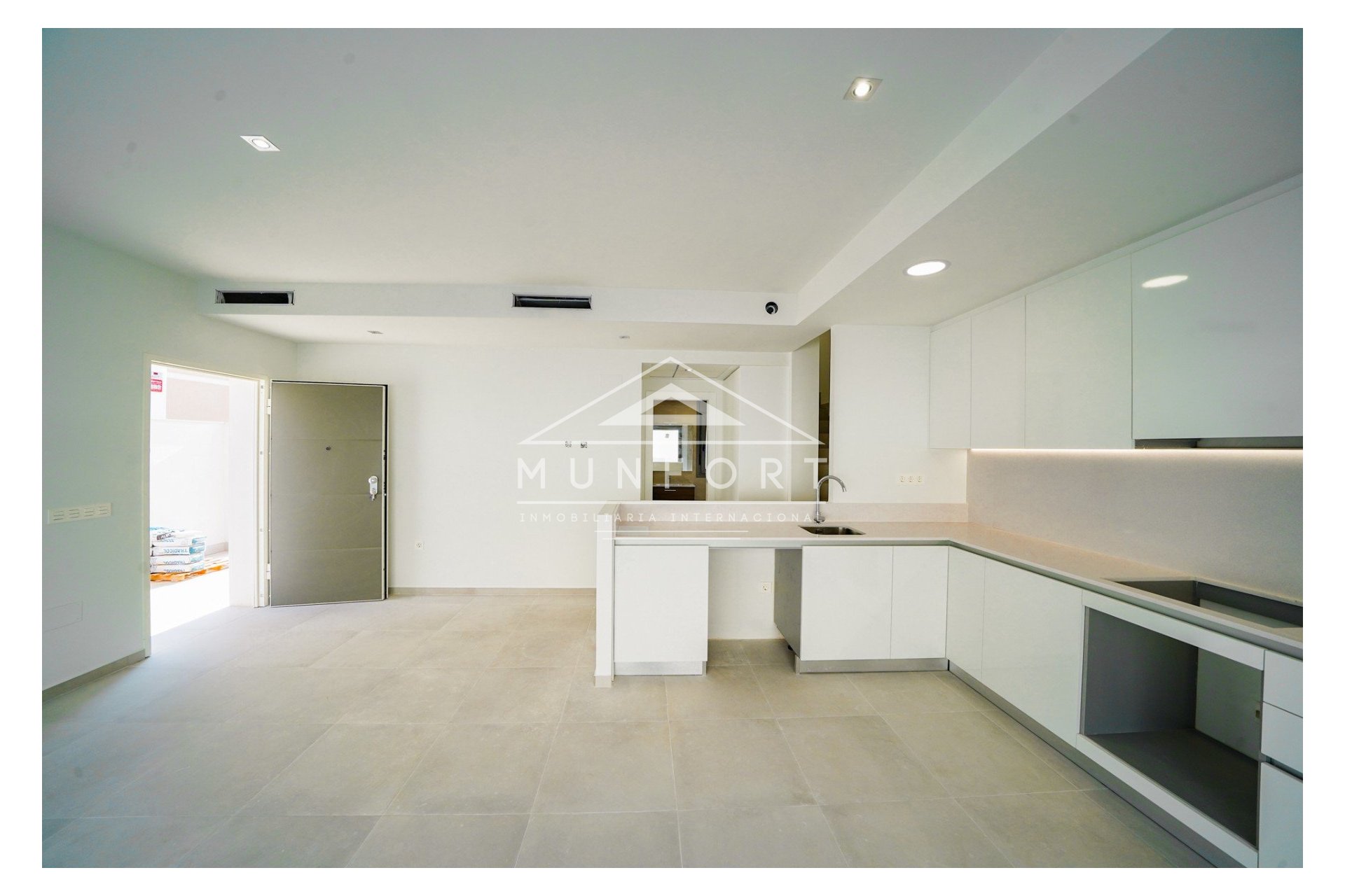 Resale - Villas -
Orihuela Costa - La Zenia