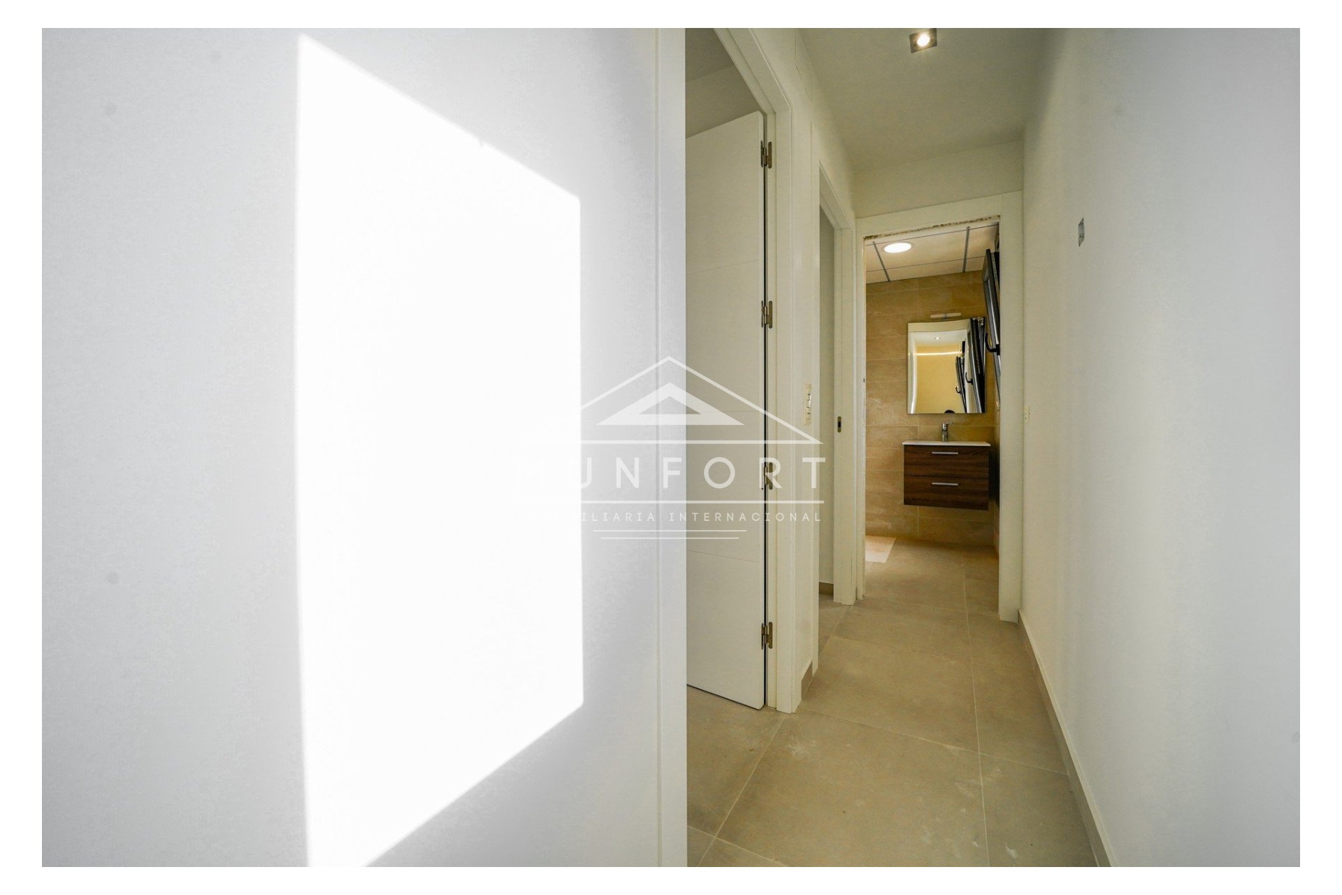 Resale - Villas -
Orihuela Costa - La Zenia