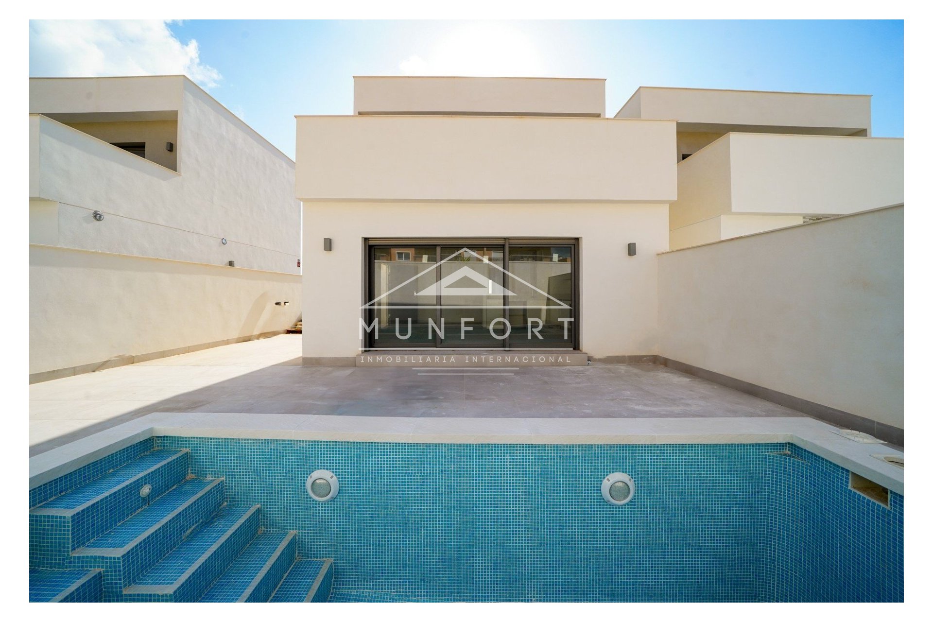 Resale - Villas -
Orihuela Costa - La Zenia