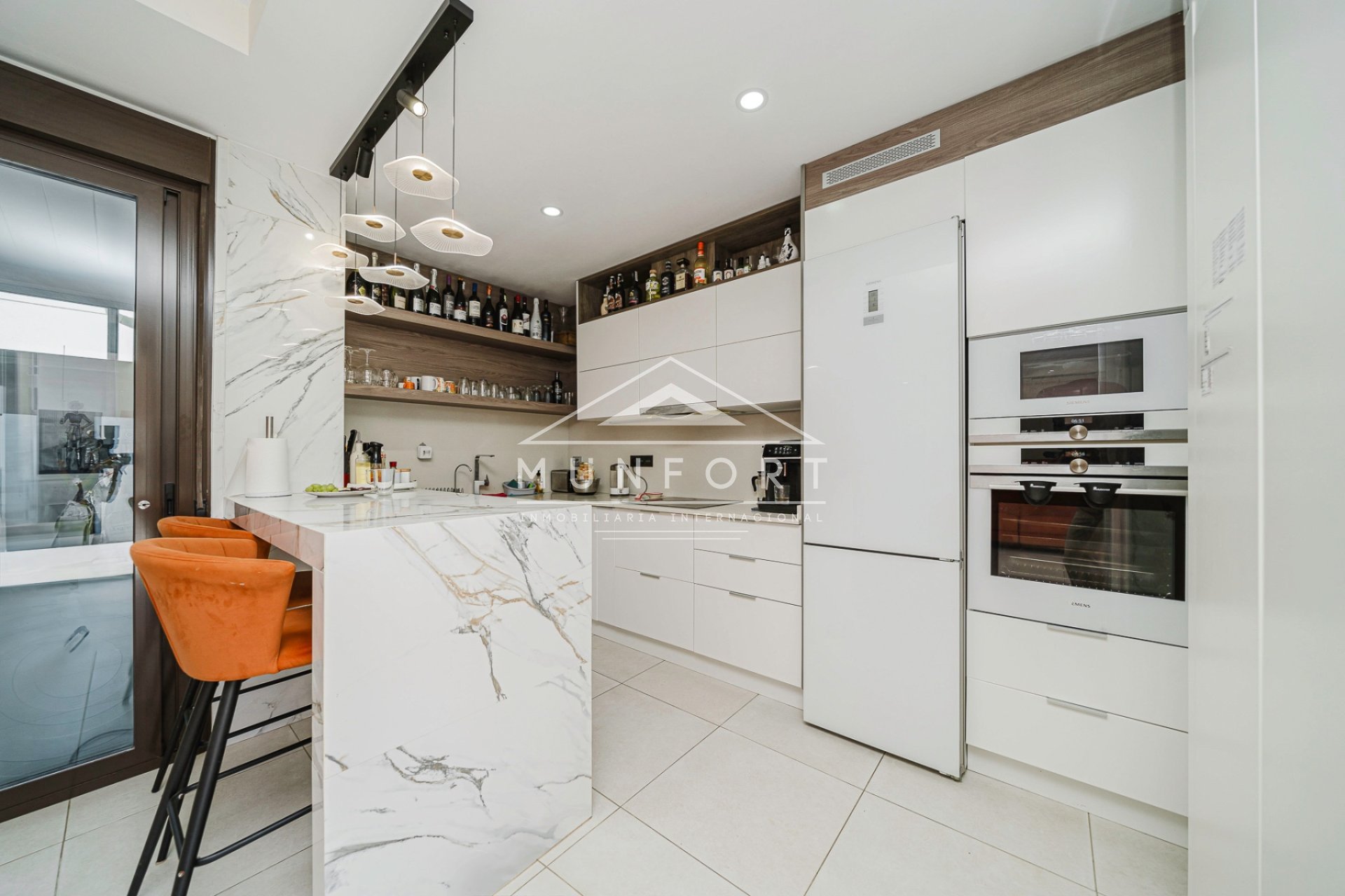 Resale - Villas -
Orihuela Costa - Lomas de Cabo Roig