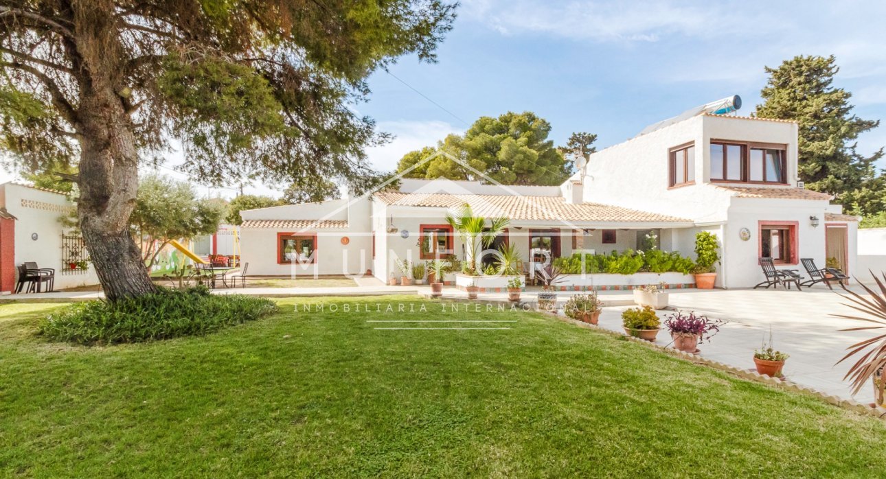 Resale - Villas -
Orihuela Costa - Lomas de Campoamor