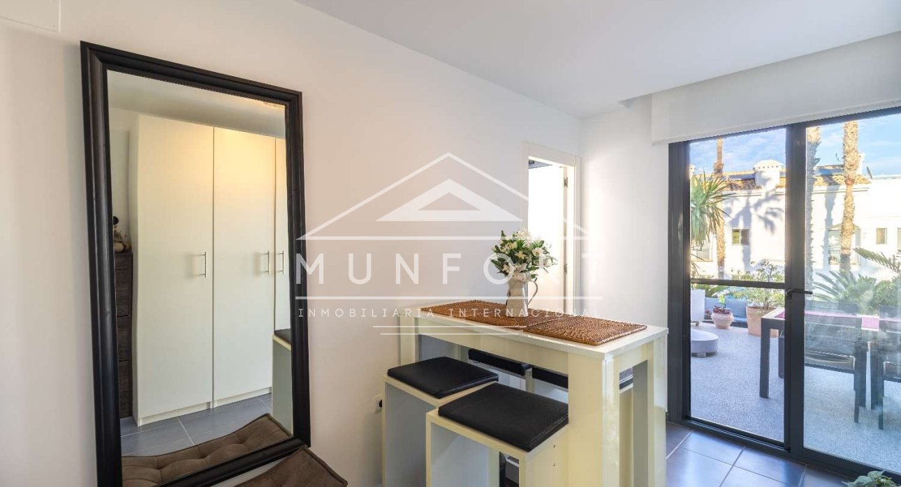 Resale - Villas -
Orihuela Costa - Los Altos de Villamartín