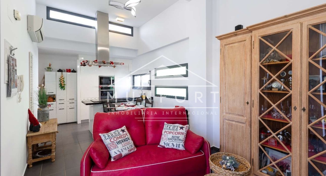 Resale - Villas -
Orihuela Costa - Los Altos de Villamartín