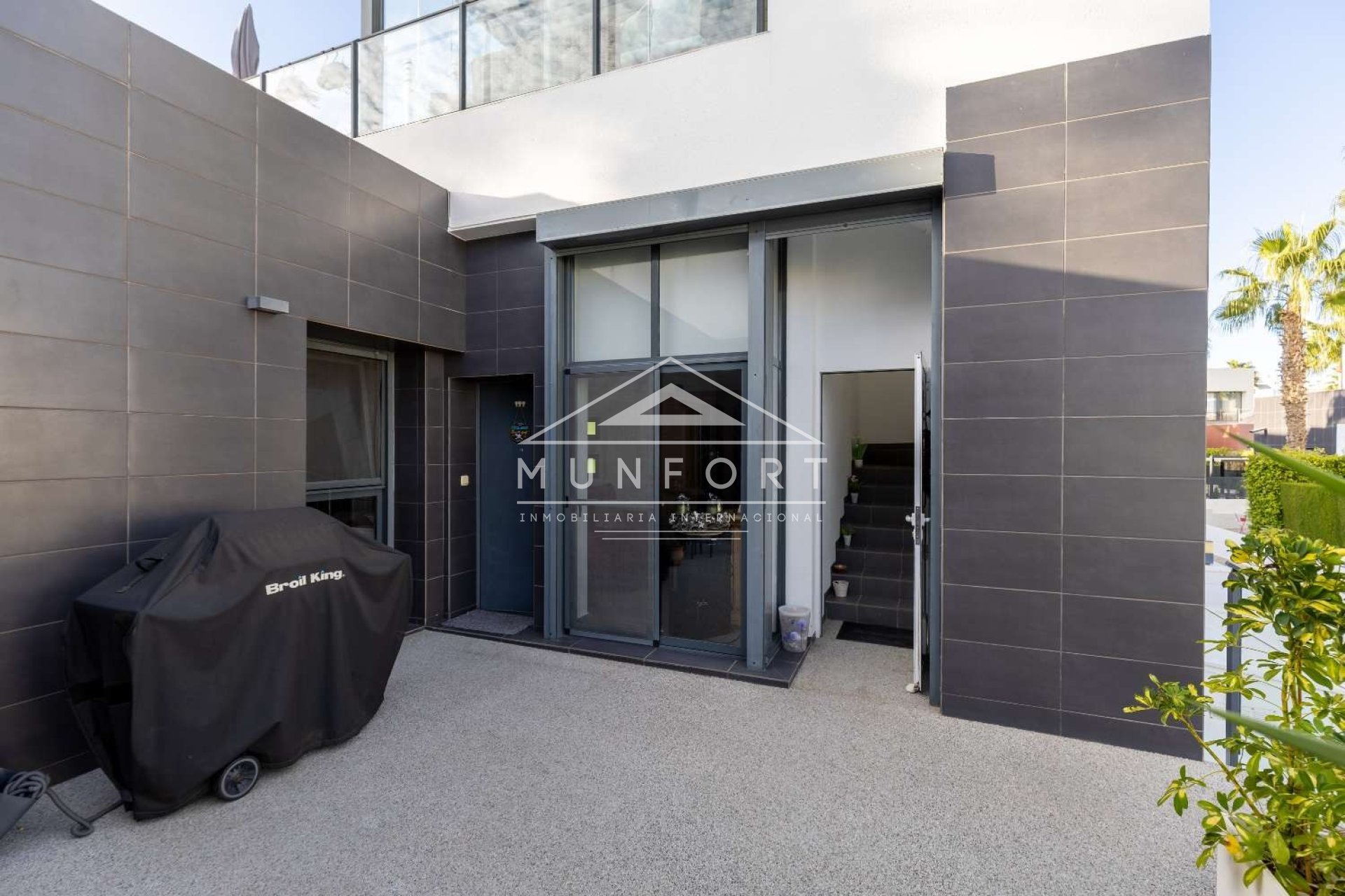 Resale - Villas -
Orihuela Costa - Los Altos de Villamartín