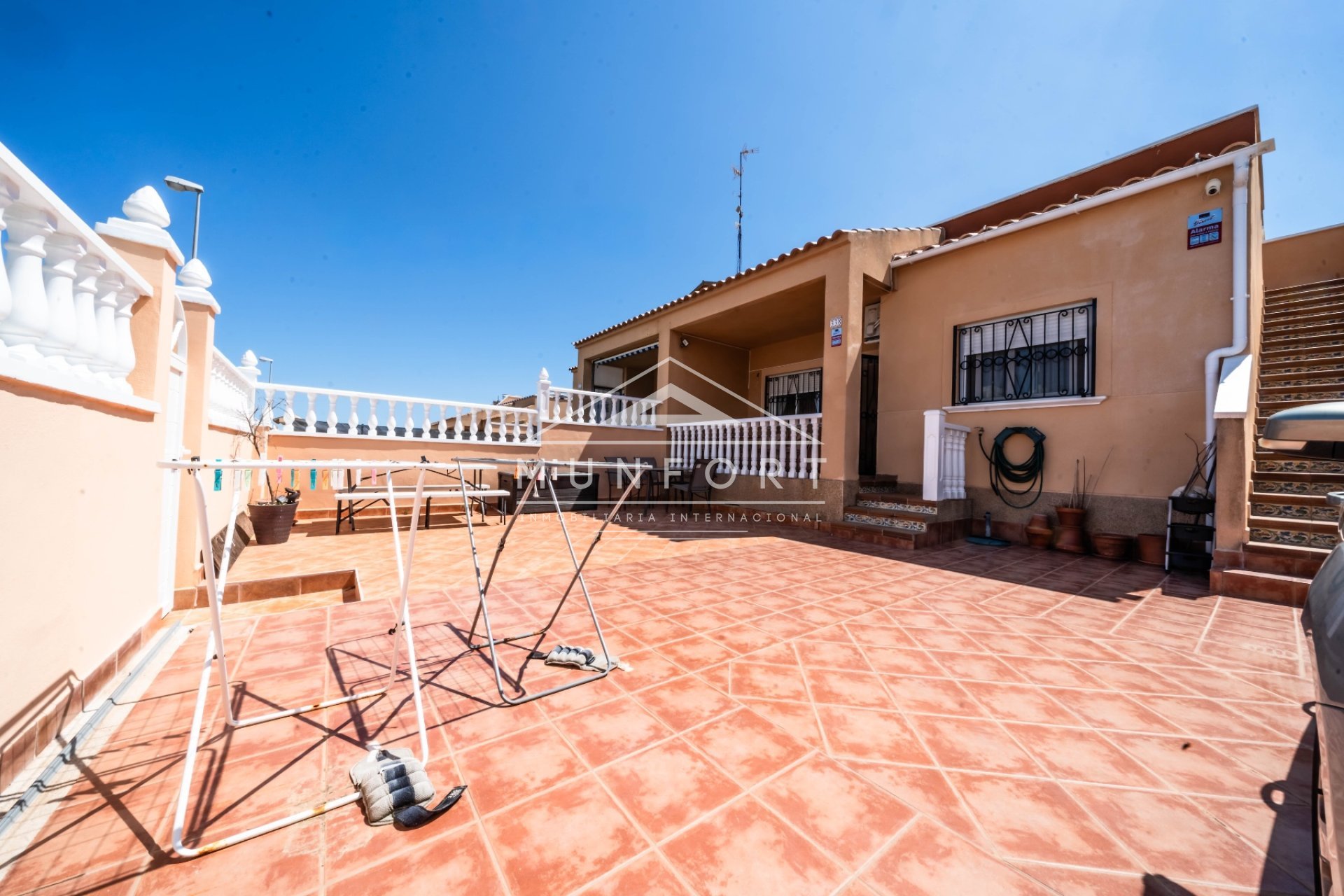 Resale - Villas -
Orihuela Costa - Punta Prima