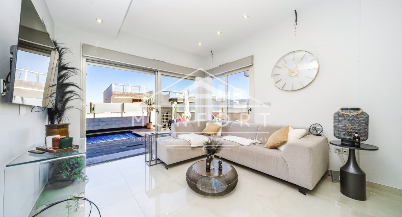 Resale - Villas -
Orihuela Costa - Villamartín