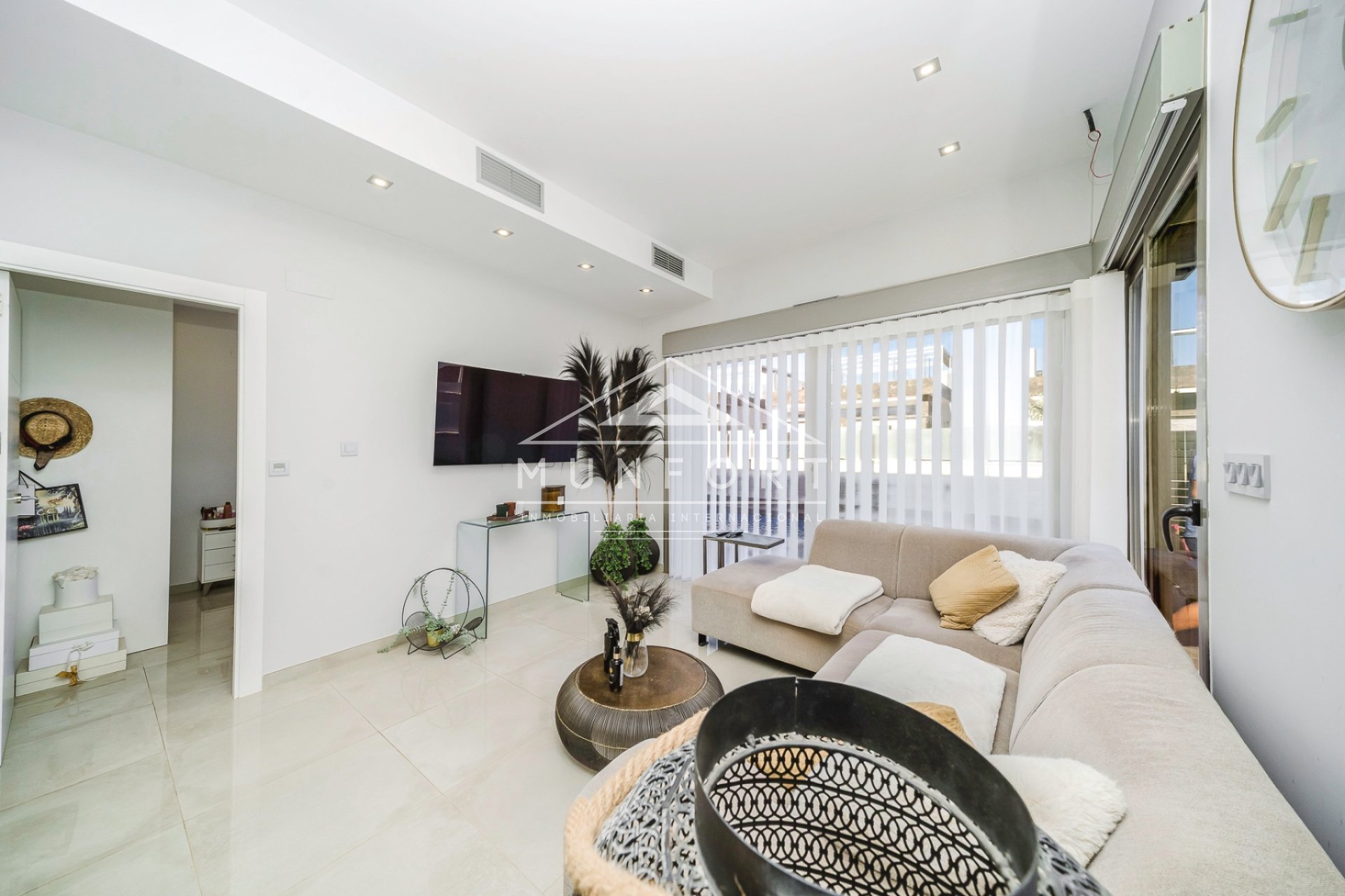 Resale - Villas -
Orihuela Costa - Villamartín