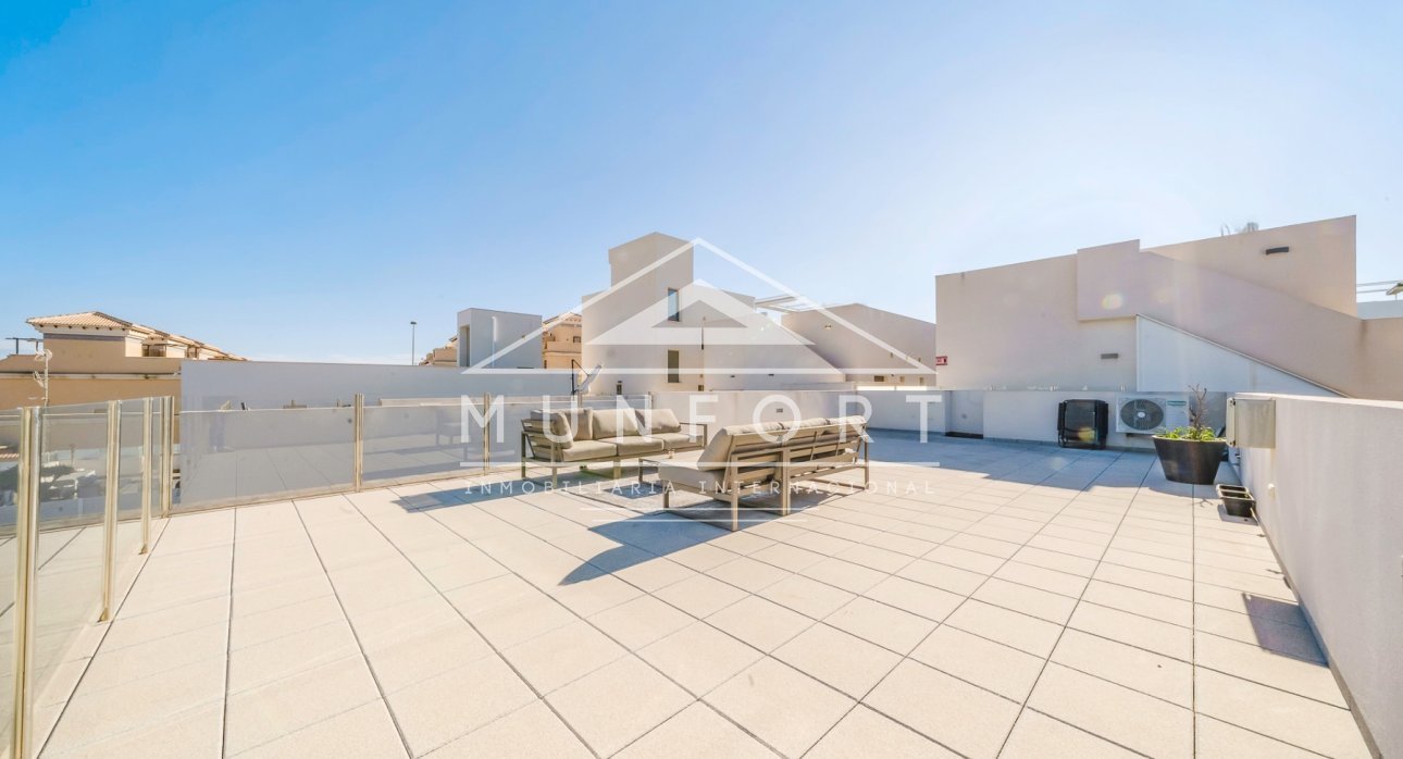 Resale - Villas -
Orihuela Costa - Villamartín