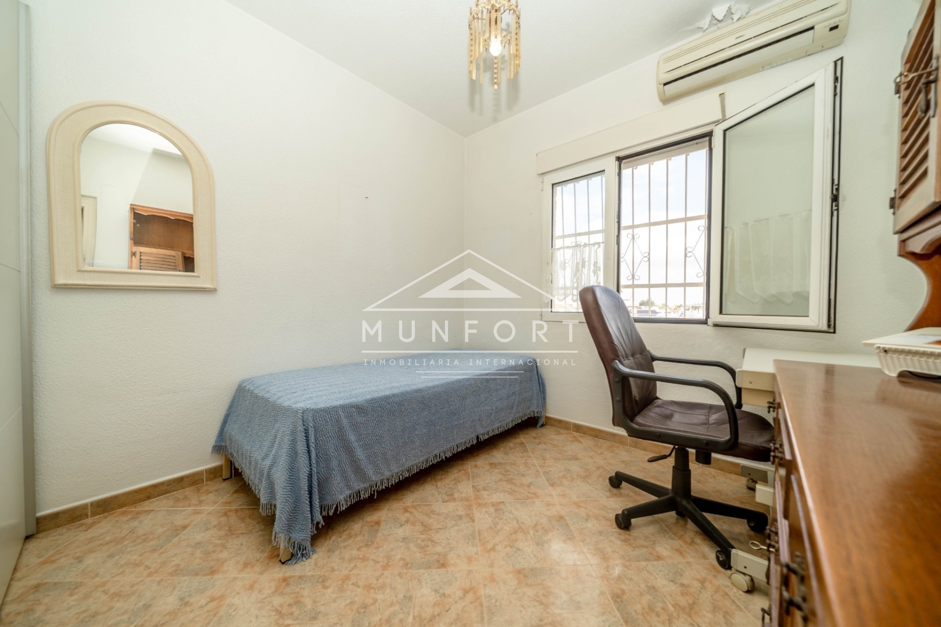 Resale - Villas -
Orihuela Costa - Villamart&iacute;n