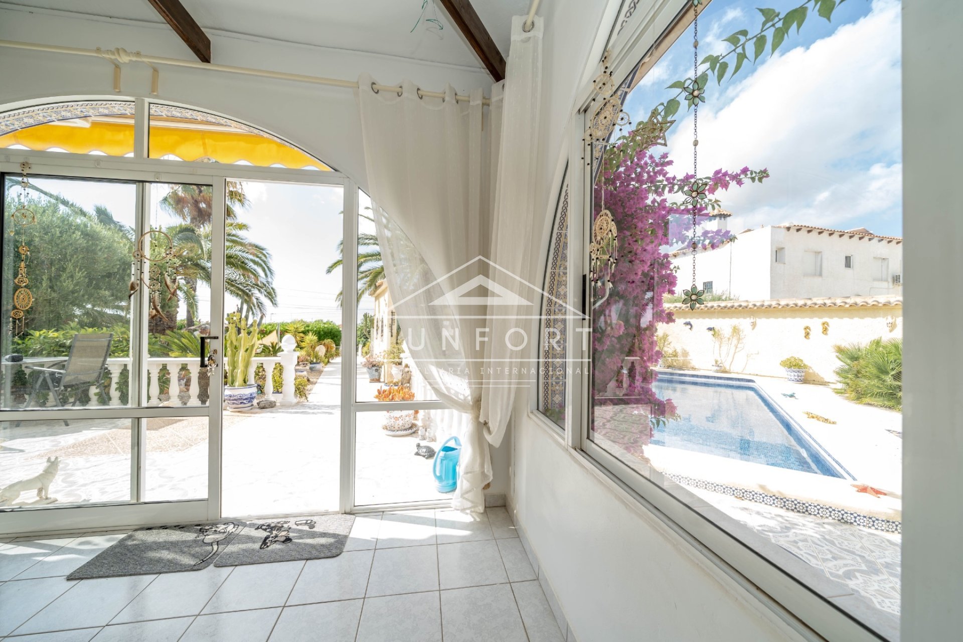 Resale - Villas -
Orihuela Costa - Villamart&iacute;n