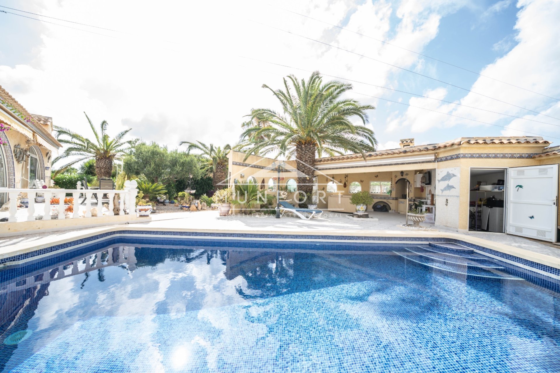 Resale - Villas -
Orihuela Costa - Villamart&iacute;n