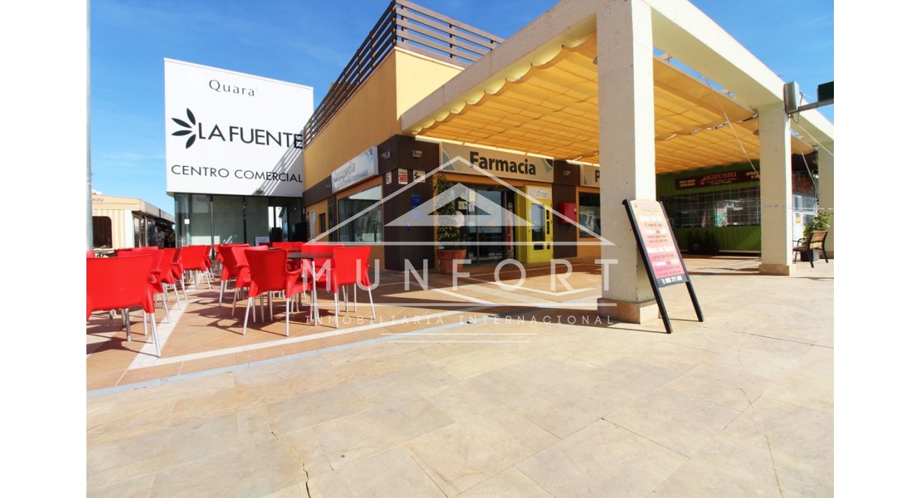 Resale - Villas -
Orihuela Costa - Villamartín