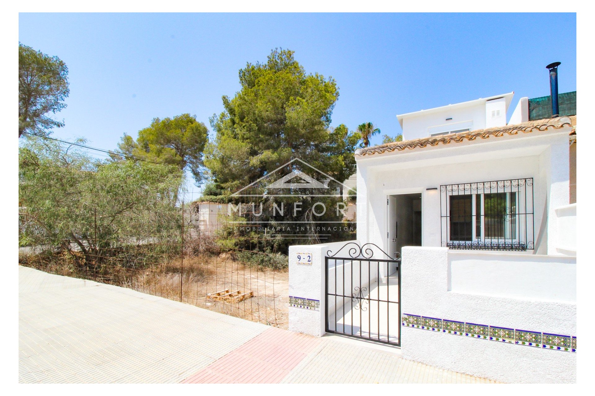 Resale - Villas -
Orihuela Costa - Villamartín