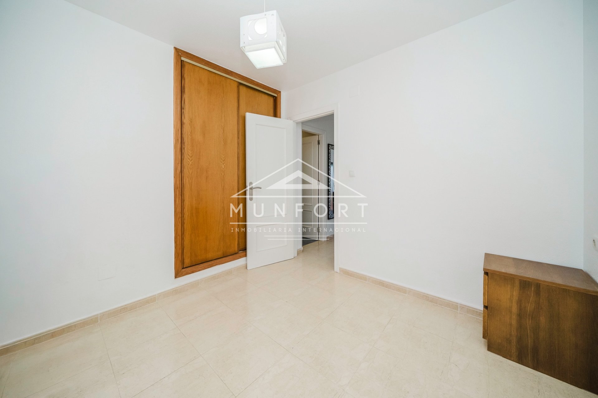 Resale - Villas -
Orihuela Costa - Villamartín