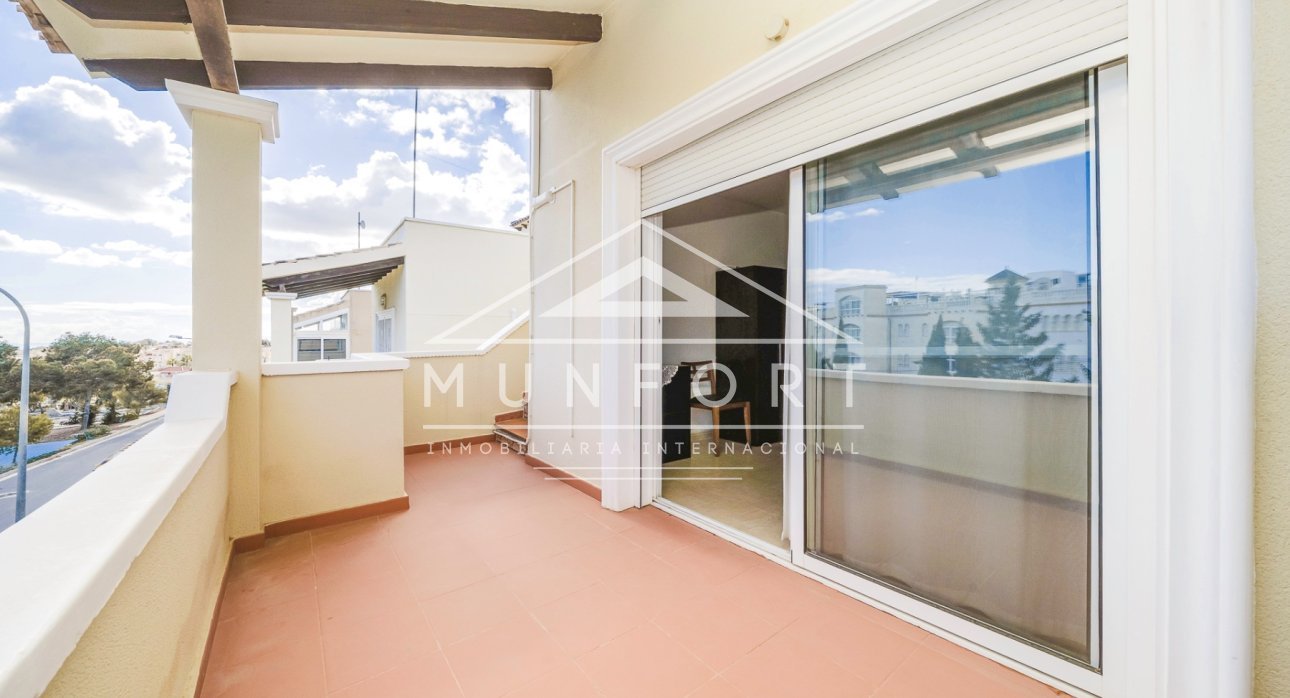 Resale - Villas -
Orihuela Costa - Villamartín