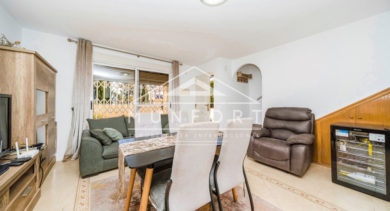 Resale - Villas -
Orihuela Costa - Villamartín