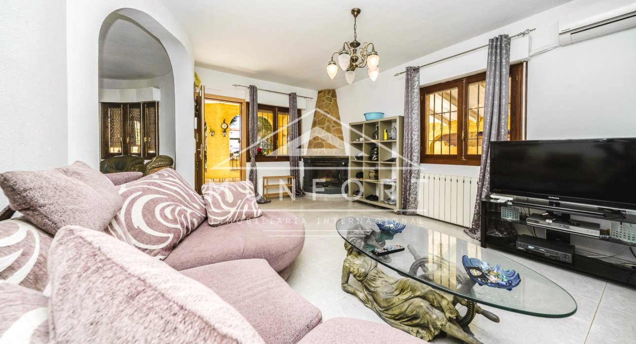 Resale - Villas -
Orihuela Costa - Villamartin