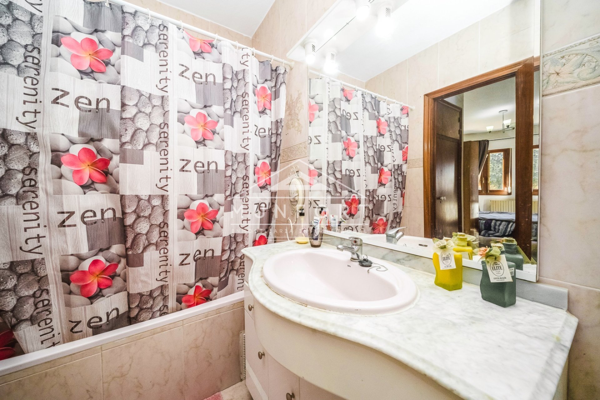 Resale - Villas -
Orihuela Costa - Villamartin