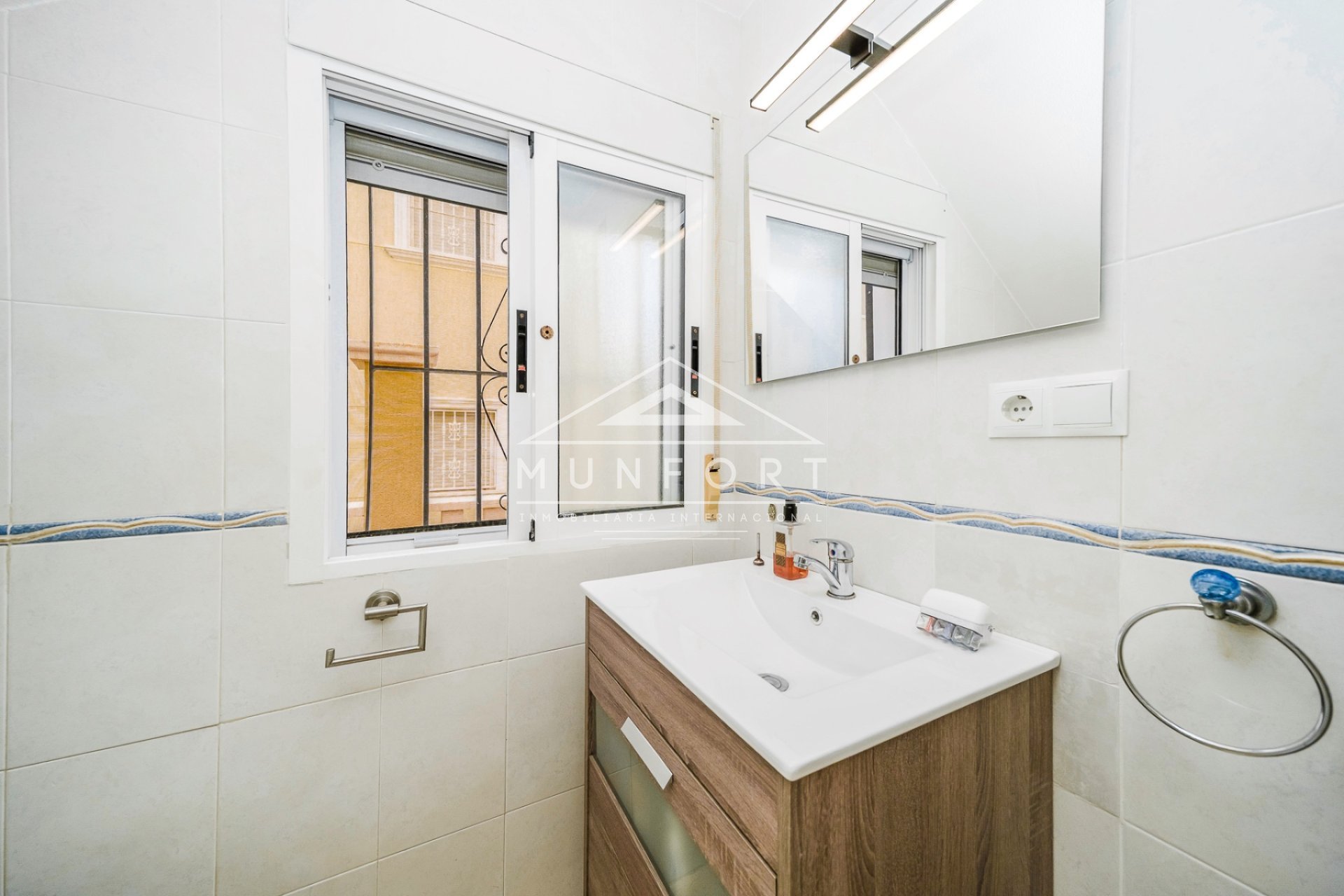 Resale - Villas -
Orihuela Costa - Villamartin