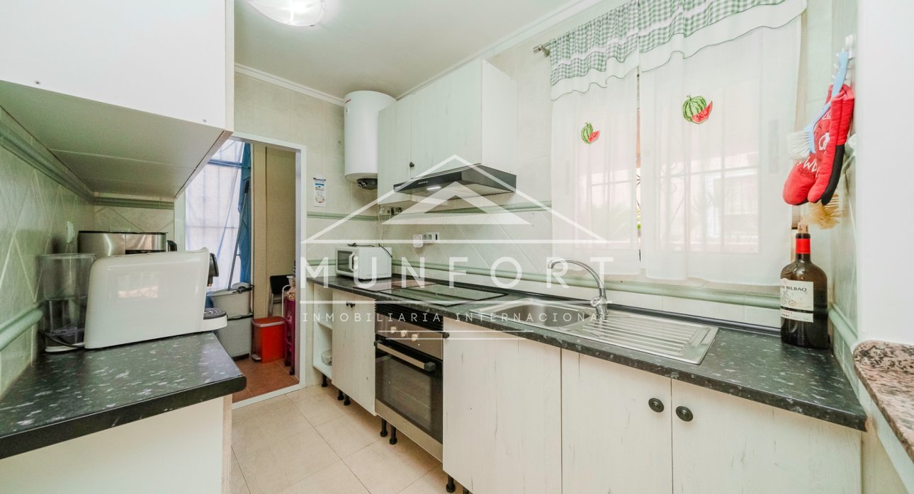 Resale - Villas -
Orihuela Costa - Villamartin