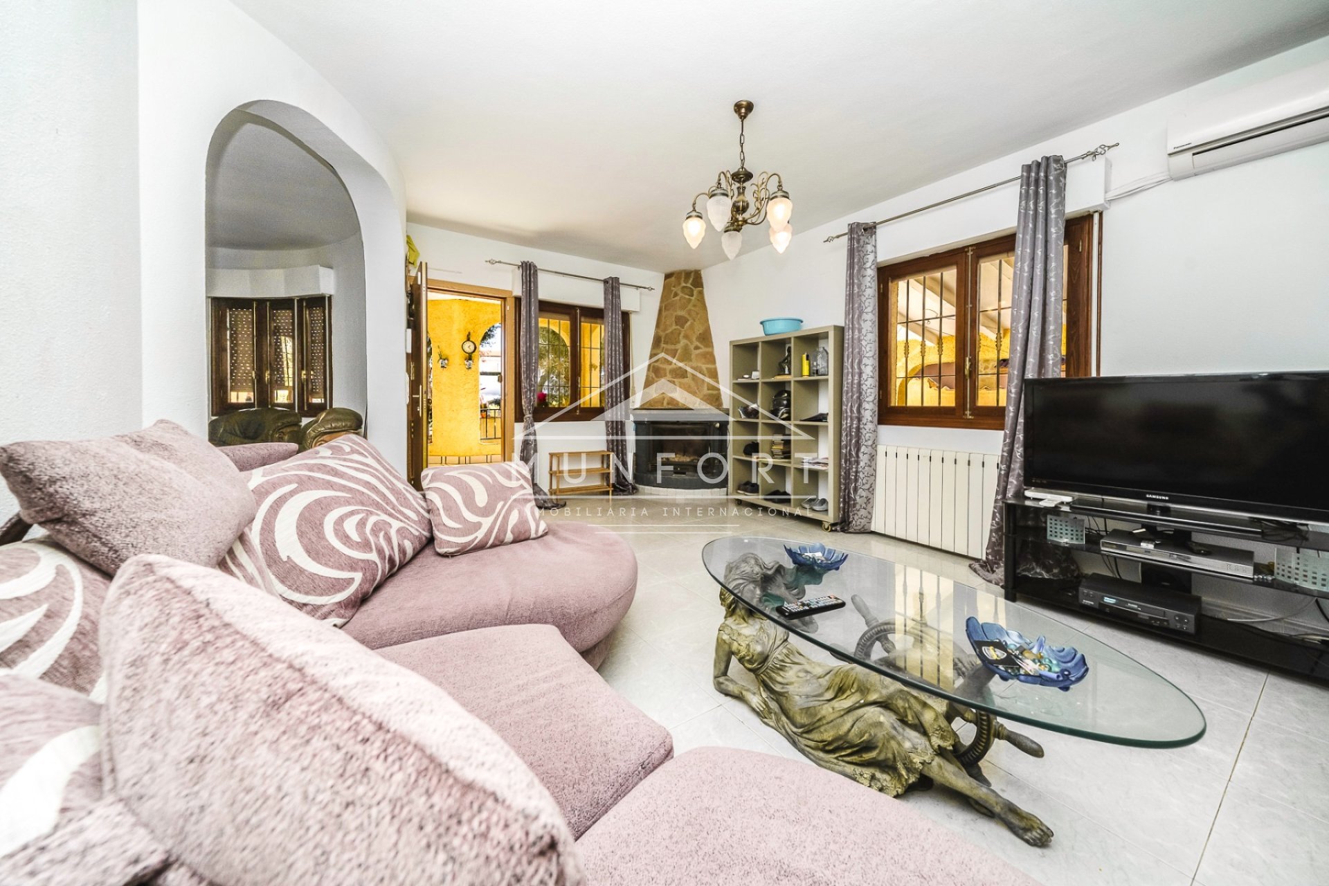 Resale - Villas -
Orihuela Costa - Villamartin