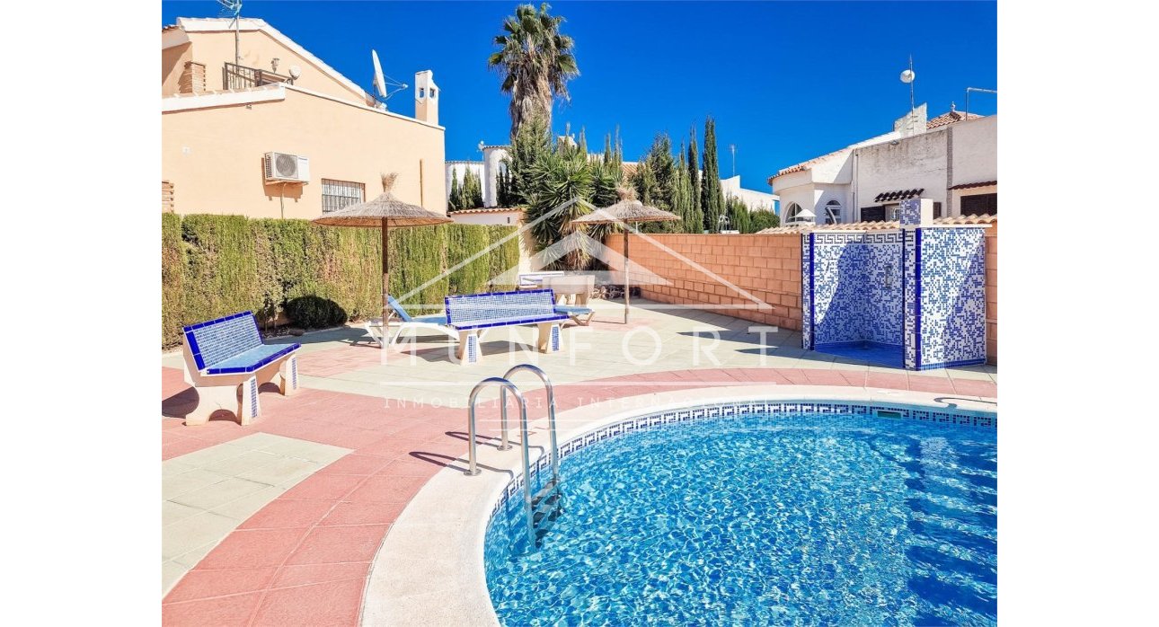 Resale - Villas -
Orihuela Costa - ZENIAMAR