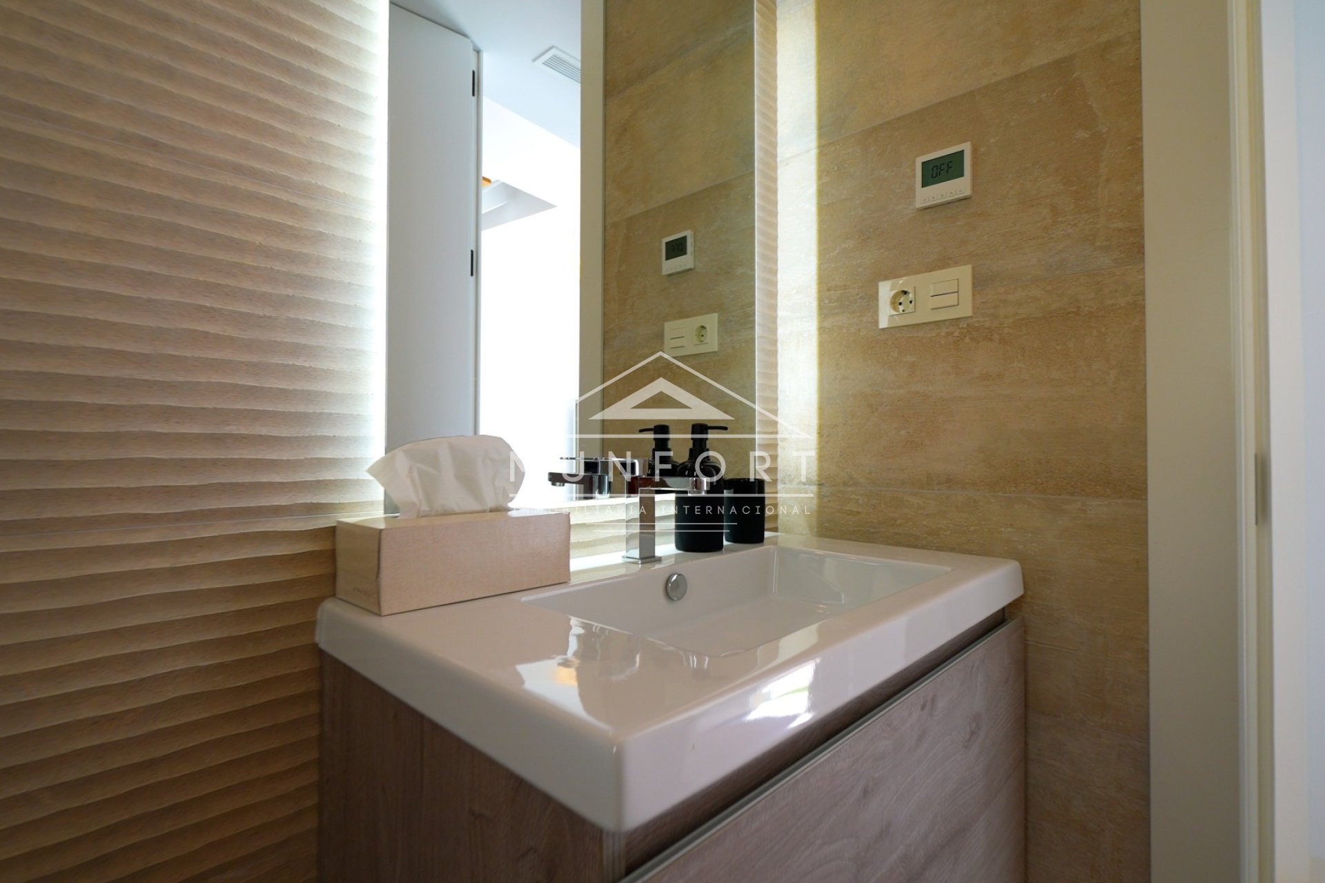 Resale - Villas -
Orihuela Costa