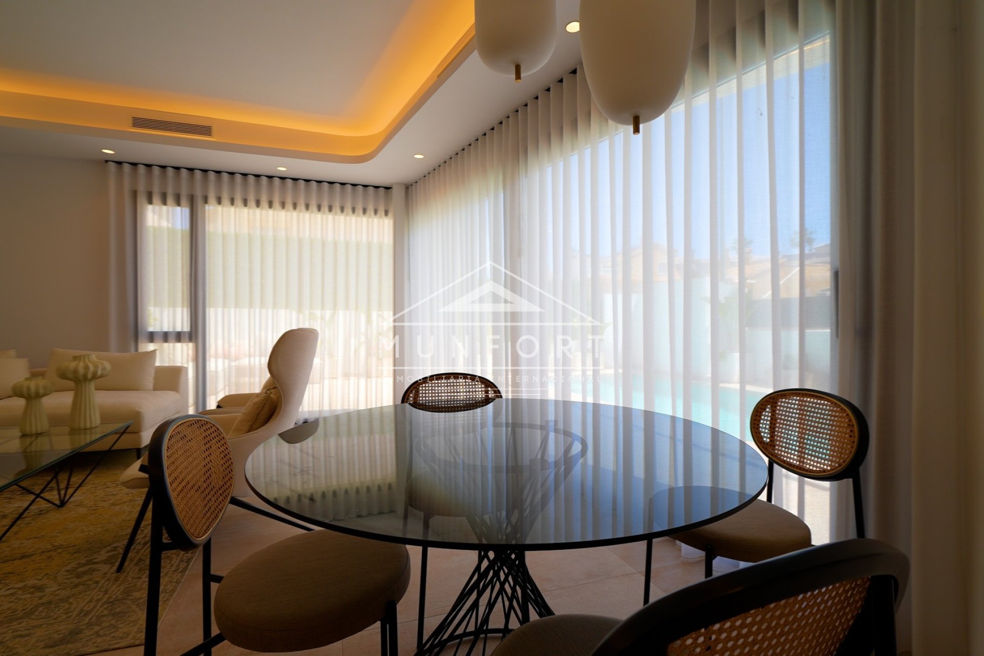 Resale - Villas -
Orihuela Costa