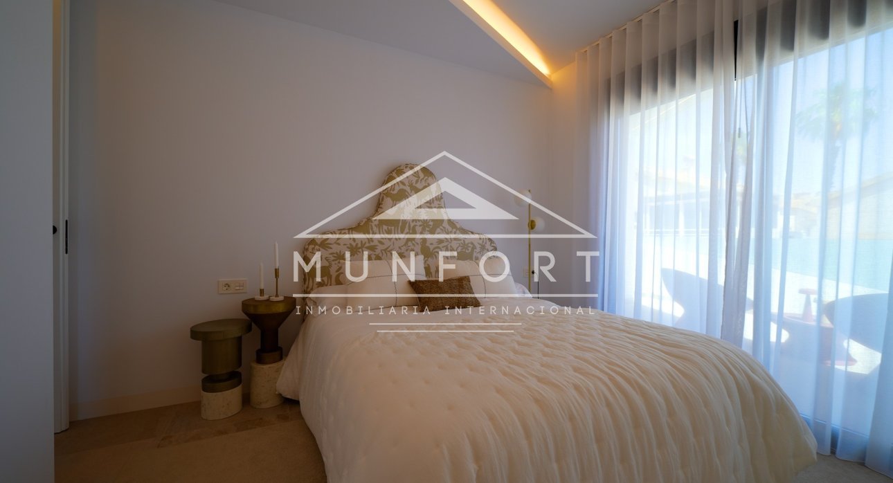 Resale - Villas -
Orihuela Costa