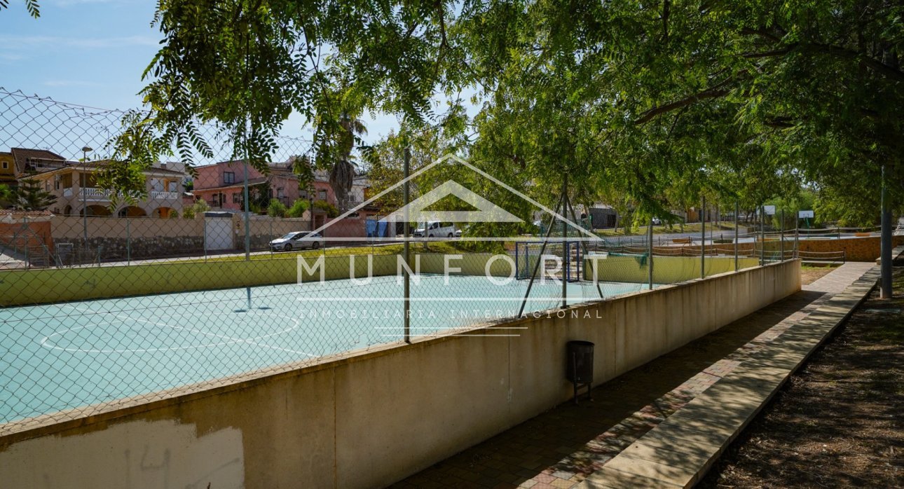 Resale - Villas -
Orihuela Costa