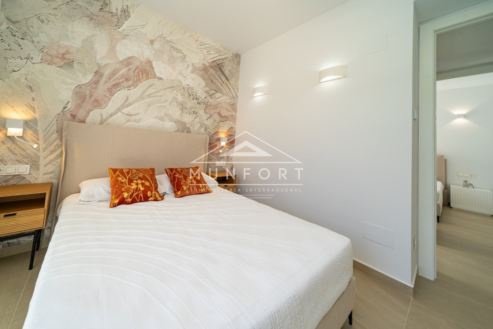 Resale - Villas -
Orihuela Costa