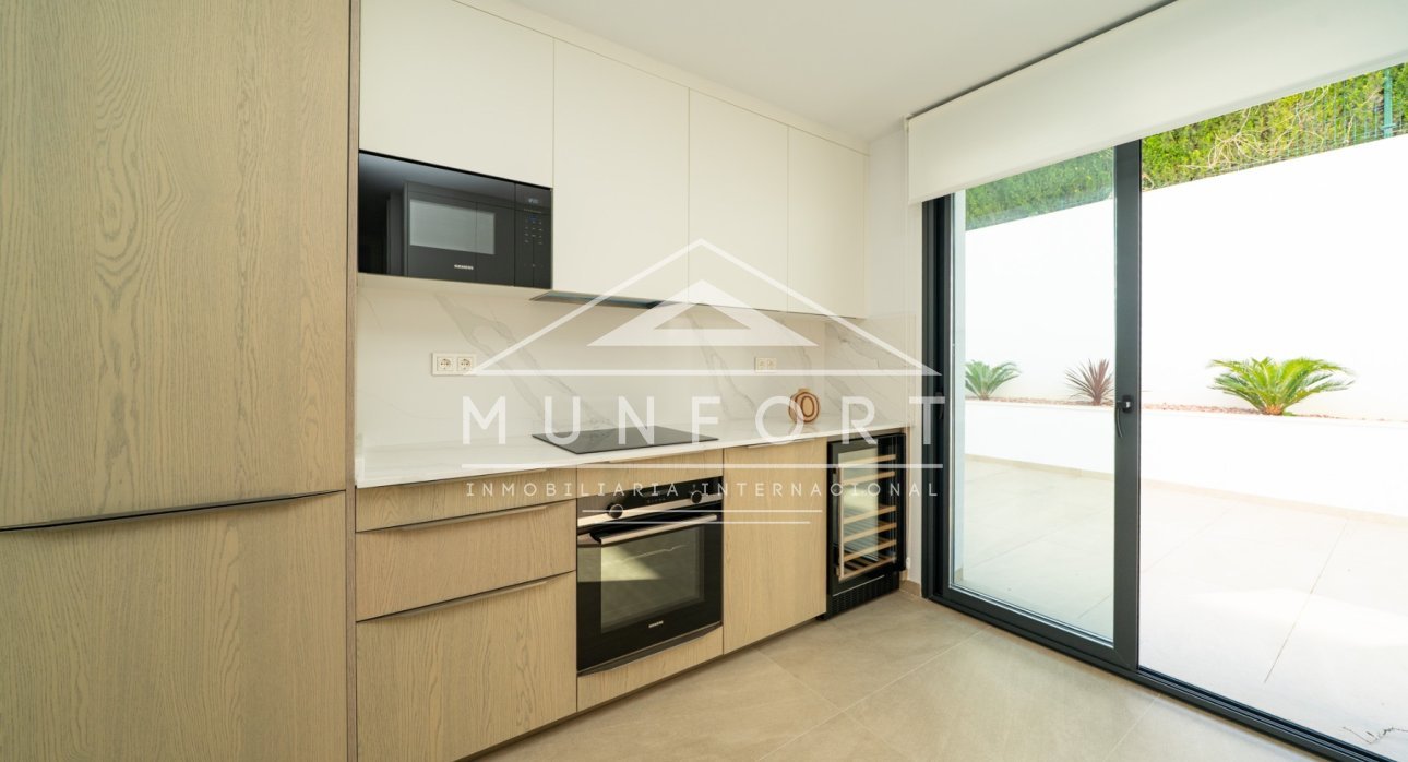 Resale - Villas -
Orihuela Costa