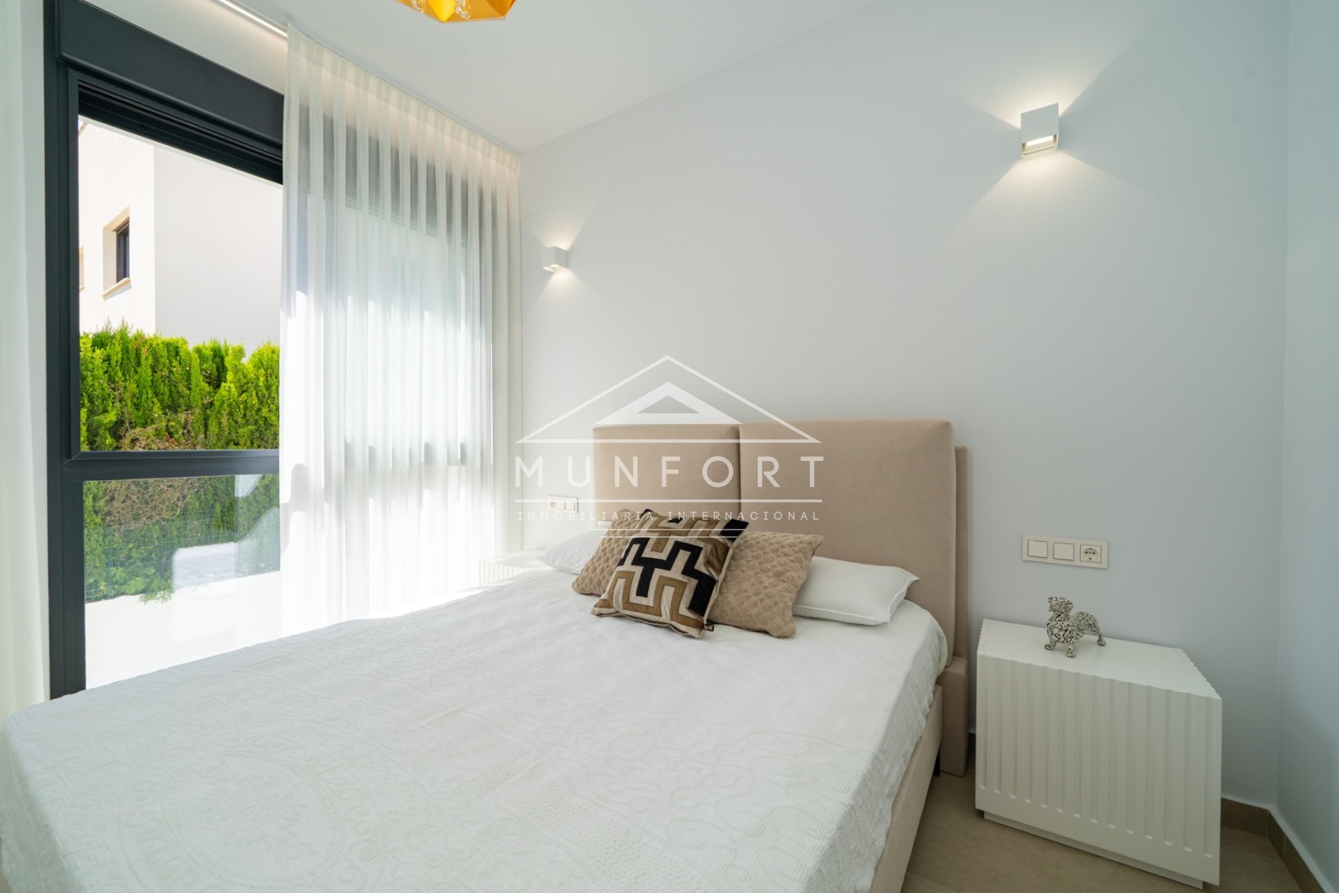 Resale - Villas -
Orihuela Costa