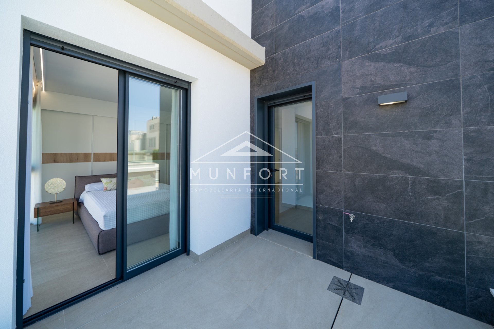 Resale - Villas -
Orihuela Costa