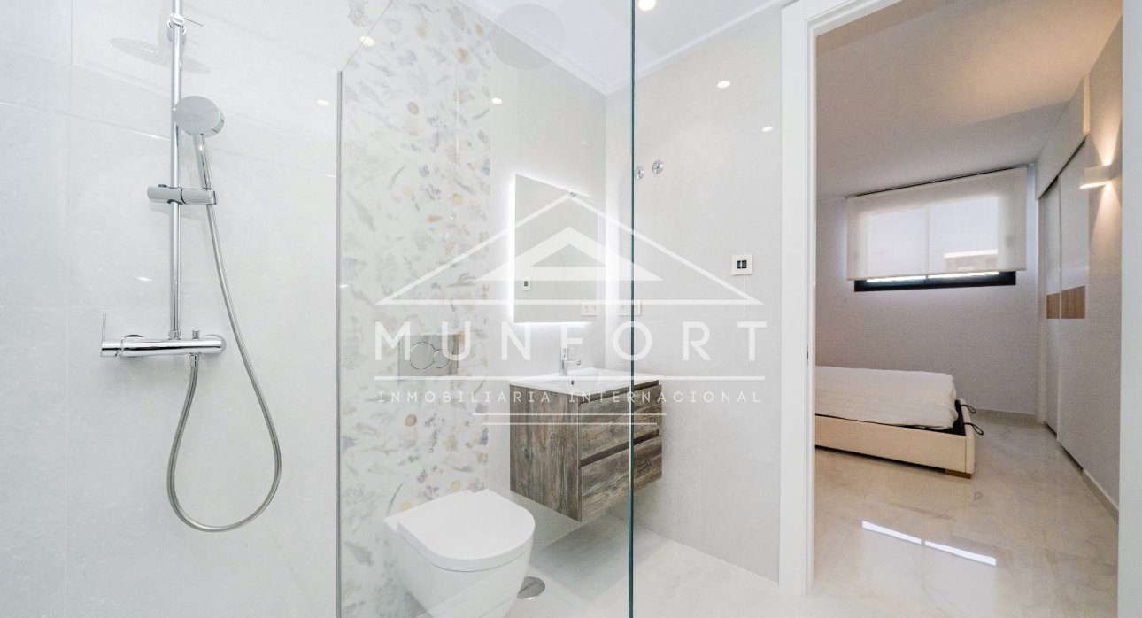 Resale - Villas -
Orihuela Costa