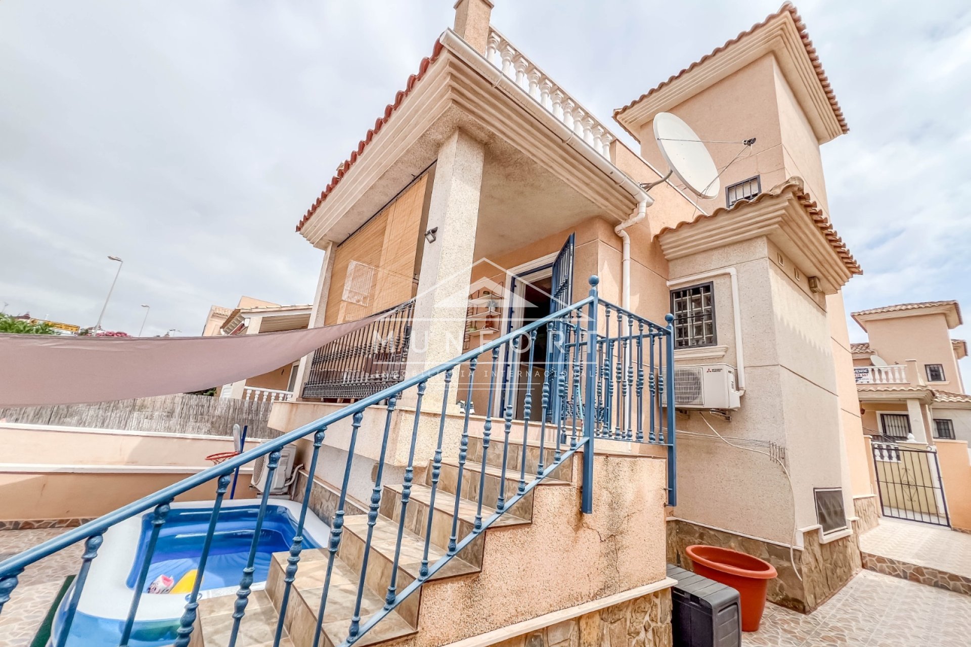 Resale - Villas -
Orihuela Costa